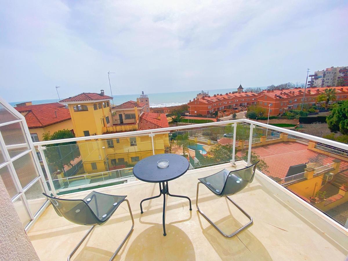 Hug Hotel2022 El Carrer del Canonge Экстерьер фото