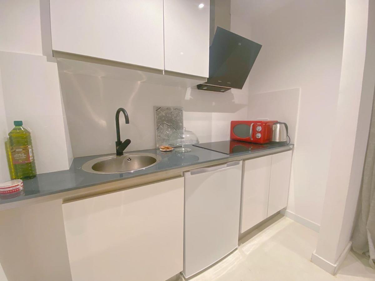 Hug Hotel2022 El Carrer del Canonge Экстерьер фото